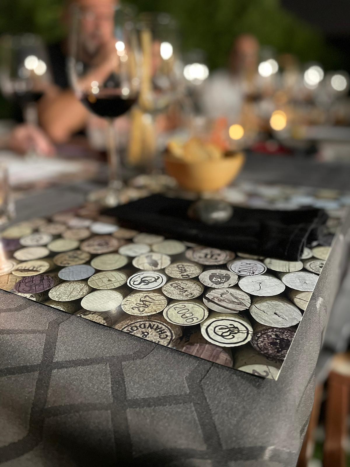 WINE CORKS PAPER PLACEMAT