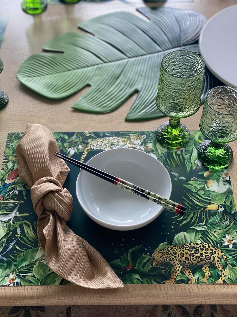 JUNGLE LIFE PAPER PLACEMAT