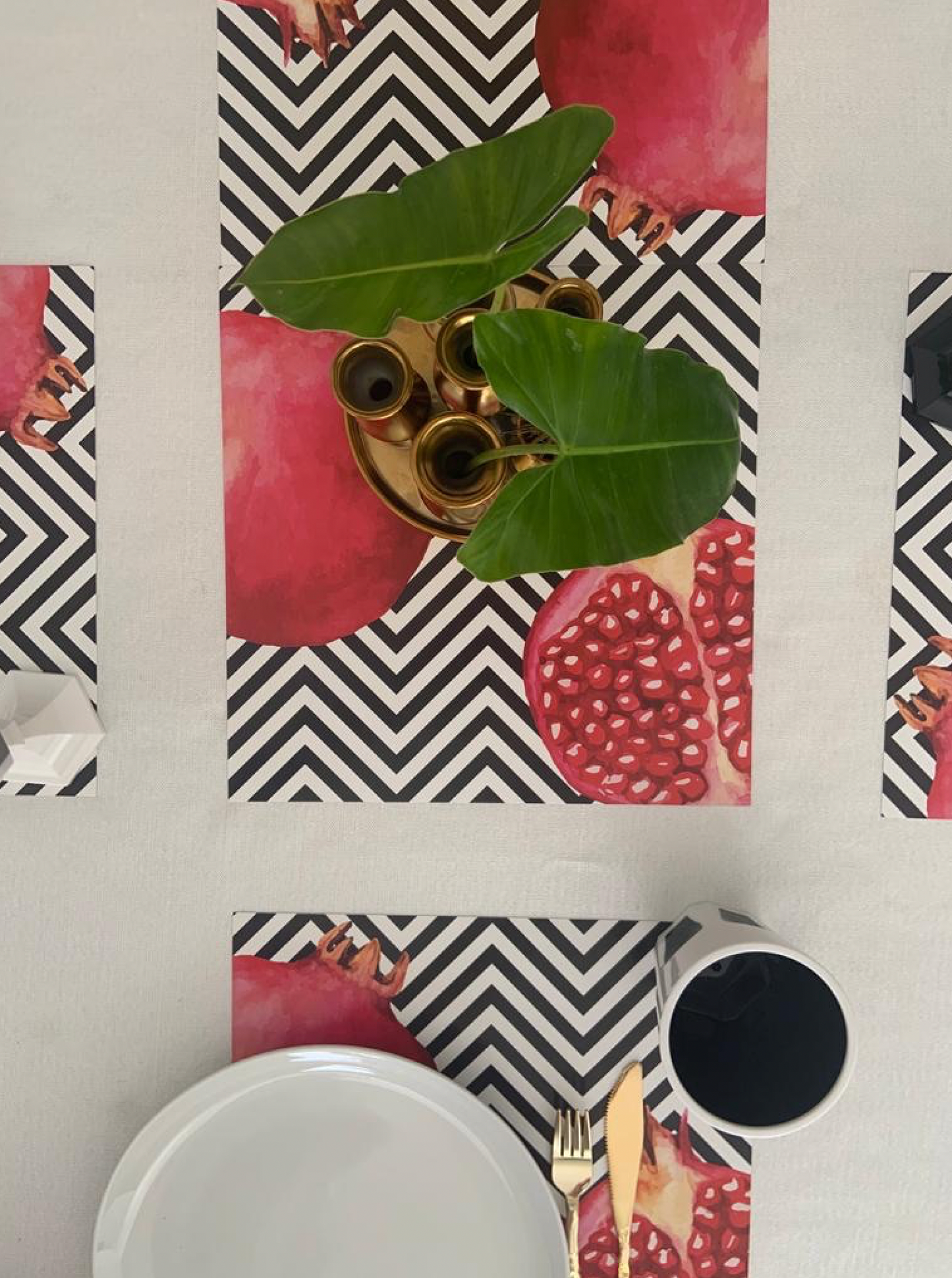 POMEGRANATES WITH B/W STRIPES PAPER PLACEMAT