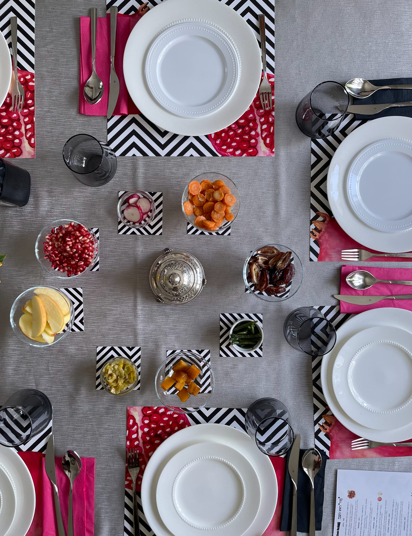 POMEGRANATES WITH B/W STRIPES PAPER PLACEMAT